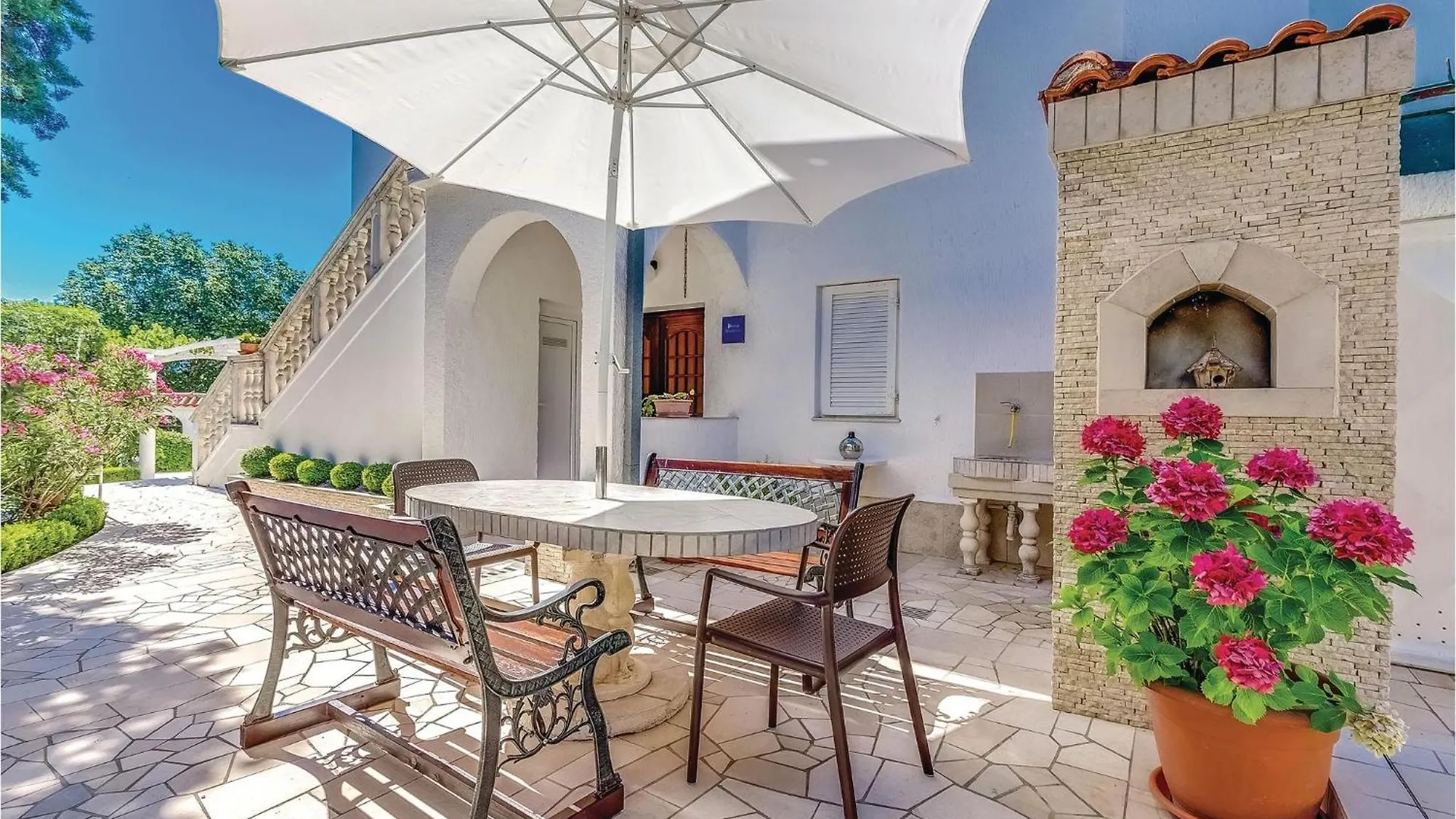 Amazing Apartment In Novi Vinodolski With Wifi