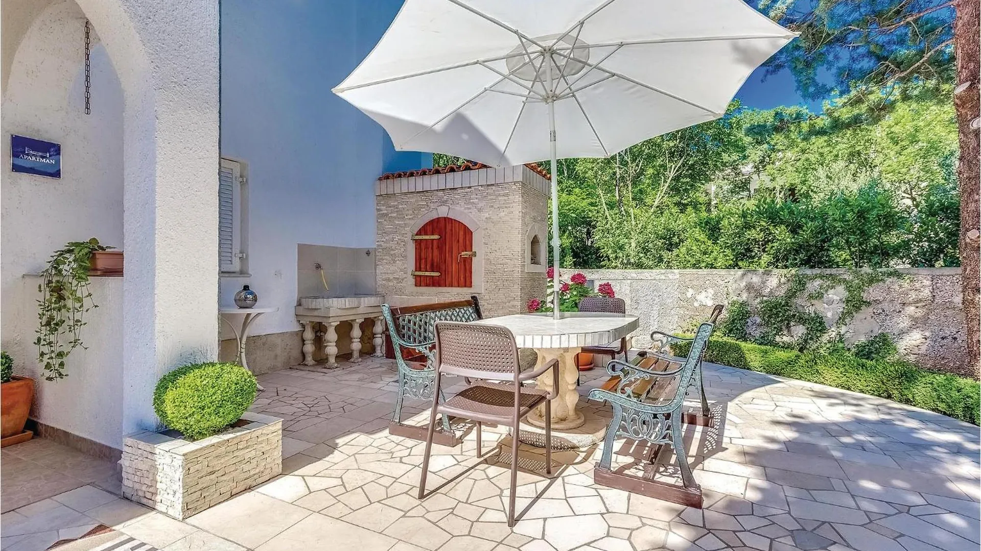 Amazing Apartment In Novi Vinodolski With Wifi