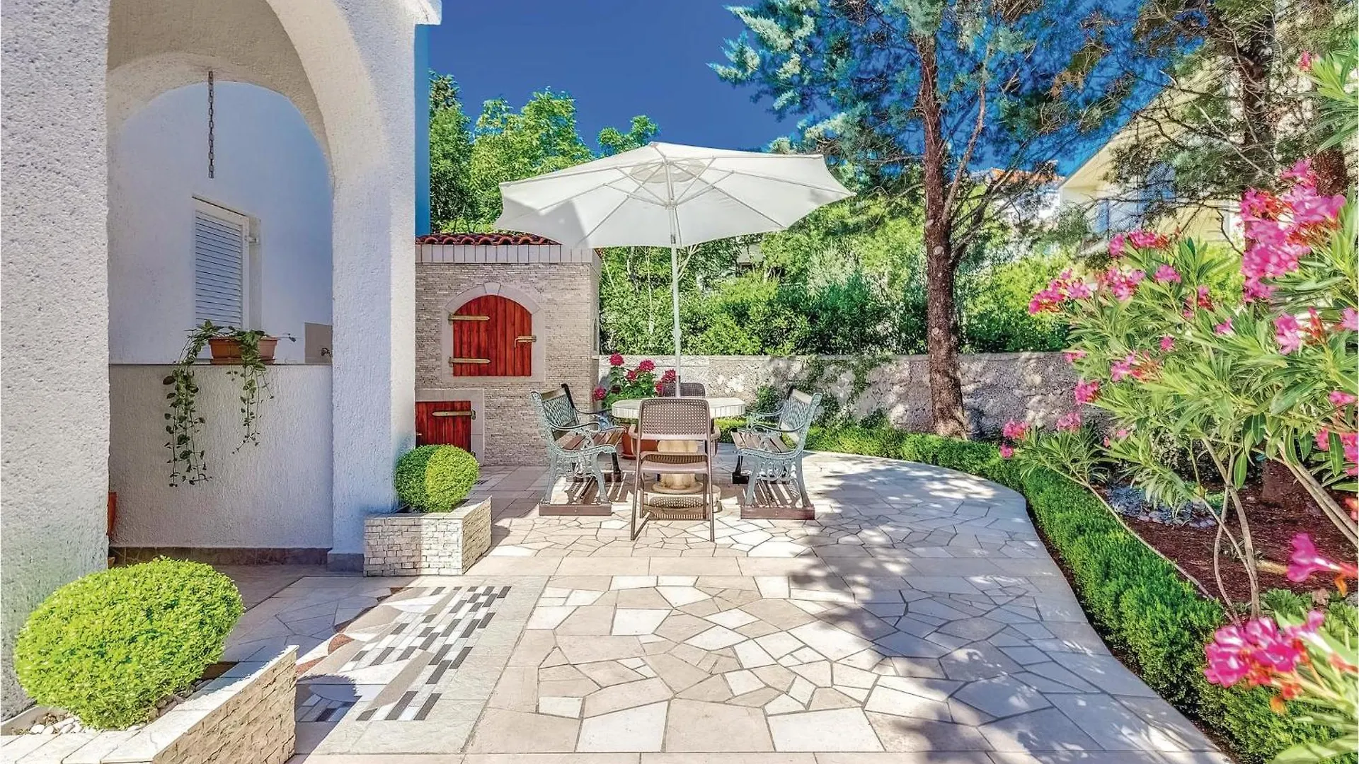 Amazing Apartment In Novi Vinodolski With Wifi 0*,